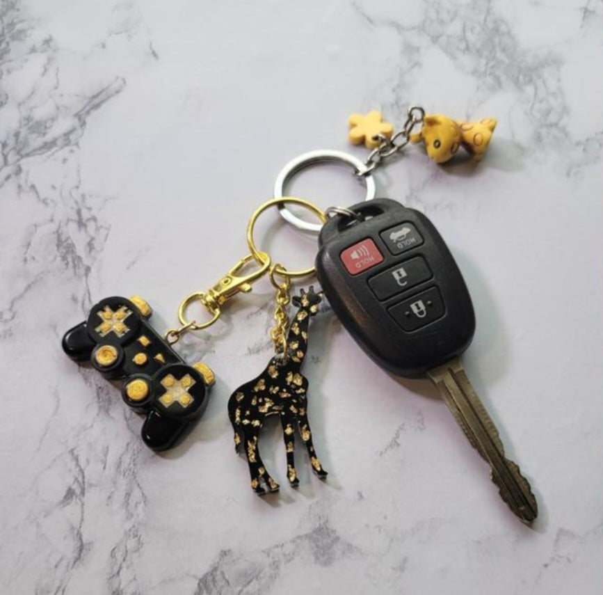 Giraffe Keychain, Black